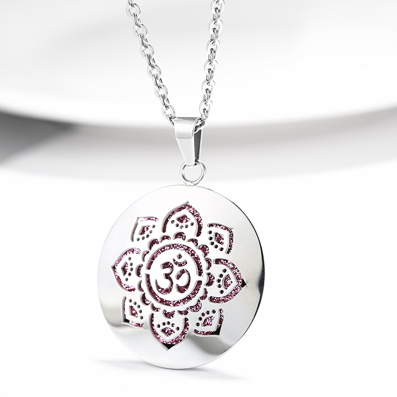 Новый простой медальон с диффу – обзор и цена Heart Locket Necklace Photo