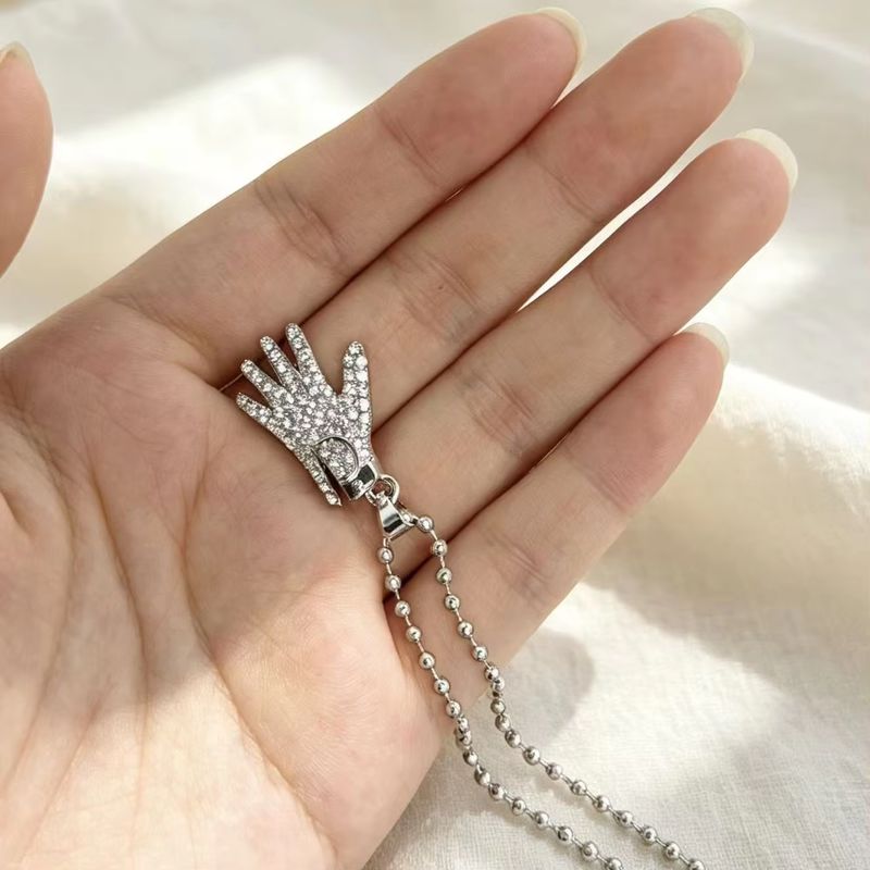 Ожерелье в виде перчатки Майкл – обзор и цена Anime Pendant Necklace