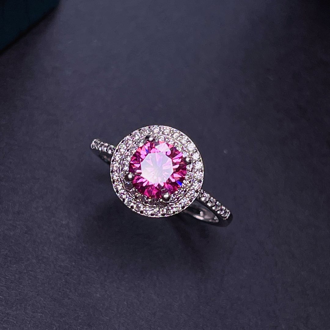 Женское кольцо из серебра 925  – обзор и цена Moissanite Engagement Ring 1 Carat